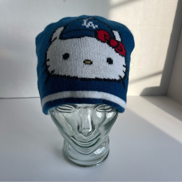 Hello Kitty x Los Angeles Dodgers Beanie Adult Blue Knit MLB Reversible 2021 SGA - Picture 7 of 7